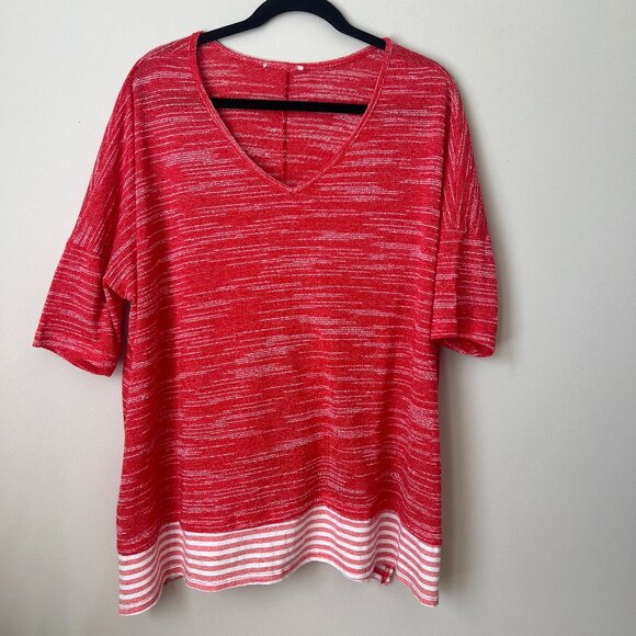 Plus-Size Textured Striped Red and White Top‎ Tunic | Size 2X - Picture 1 of 5